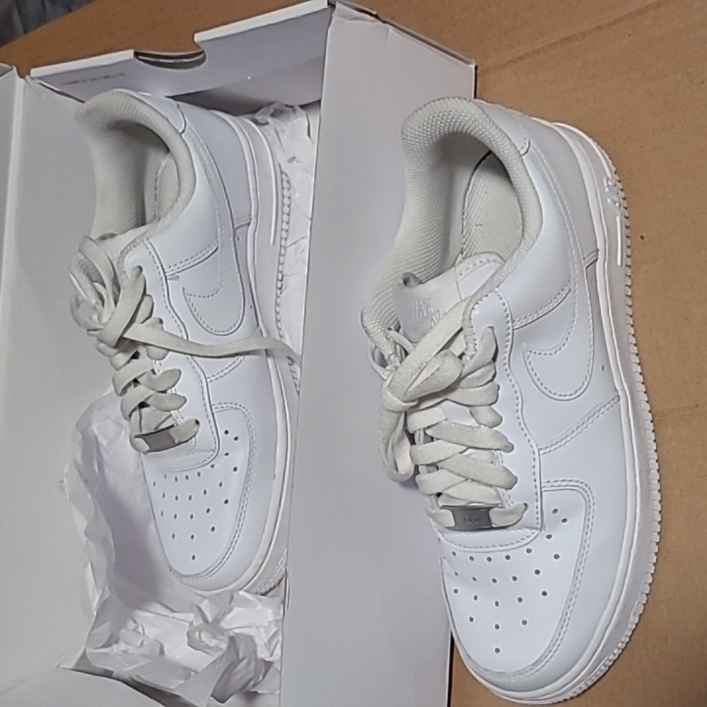 Size 6.5 nike air force 1s white/white